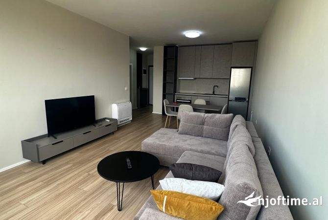 Shtepi me qera Apartament ne Tirane, 2+1, Mobilimi E mobiluar, Pagesa 550  Euro.