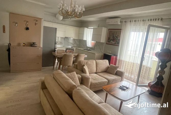 Shtepi me qera Apartament ne Tirane, 1+1, Mobilimi E mobiluar, Pagesa 500  Euro.