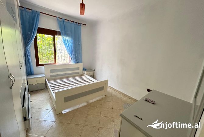 Shtepi me qera 3+1 ne Tirane - 35,000 Leke