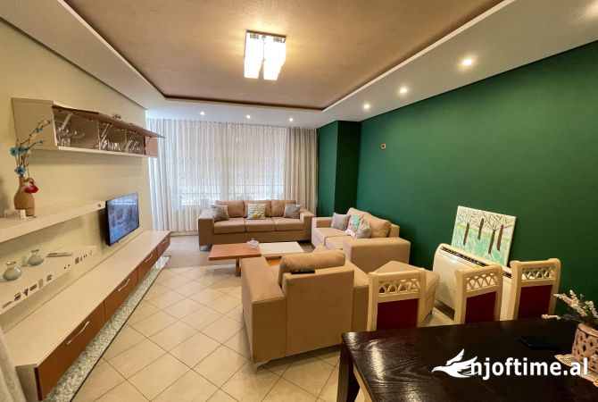 Shtepi me qera 2+1 ne Tirane - 650 Euro