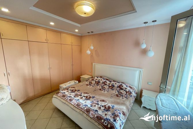 Shtepi me qera Apartament ne Tirane, 2+1, Mobilimi E mobiluar, Pagesa 650  Euro.
