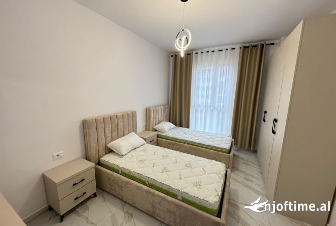 Shtepi me qera 2+1 ne Tirane - 800 Euro
