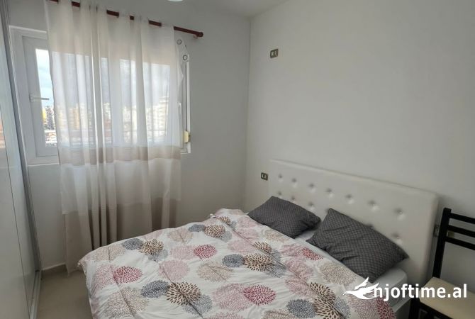Shtepi me qera Apartament ne Tirane, 1+1, Mobilimi E mobiluar, Pagesa 500  Euro.