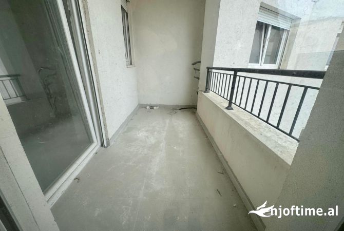 Ambient biznesi me qera 3+1 ne Tirane - 700 Euro