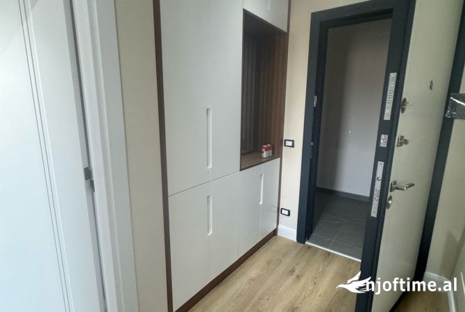 Shtepi me qera Apartament ne Tirane, 1+1, Mobilimi Bosh, pa mobiluar, Pagesa 550  Euro.