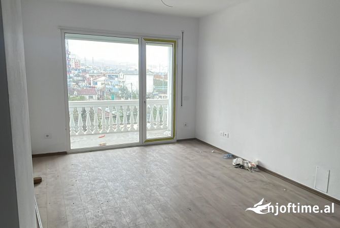 Shtepi me qera 1+1 ne Tirane - 280 Euro