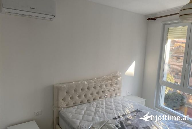 Shtepi me qera Apartament ne Tirane, 1+1, Mobilimi E mobiluar, Pagesa 600  Euro.