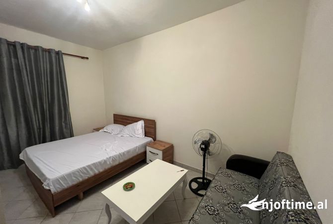 Shtepi me qera 1+1 ne Tirane - 400 Euro
