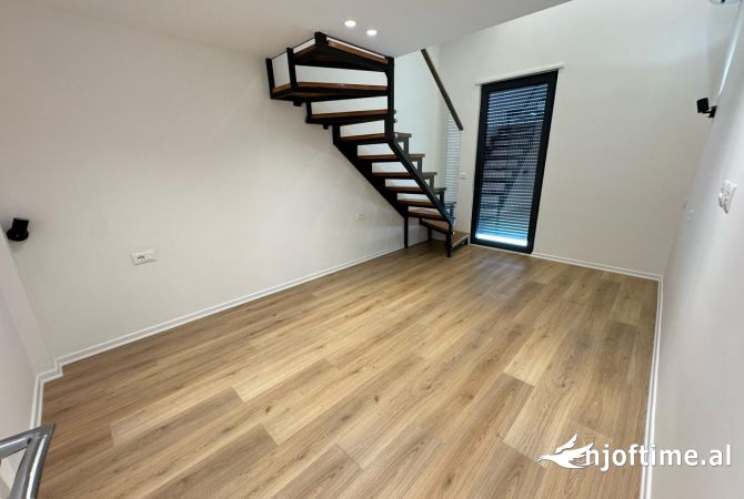 Casa in affitto 3+1 a Tirana - 1,000 Euro