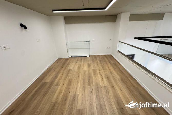 Shtepi me qera Duplex(shtepi me 2 kate) ne Tirane, 3+1, Mobilimi E mobiluar, Pagesa 1,000  Euro.