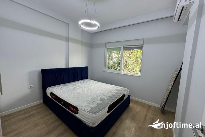 Shtepi me qera Apartament ne Tirane, 2+1, Mobilimi E mobiluar, Pagesa 700  Euro.