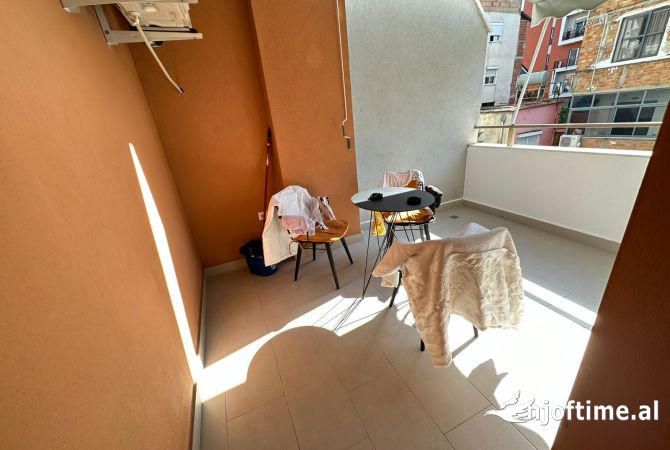 Shtepi me qera Apartament ne Tirane, 1+1, Mobilimi E mobiluar, Pagesa 700  Euro.