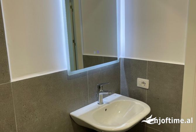 Shtepi me qera Apartament ne Tirane, 1+1, Mobilimi E mobiluar, Pagesa 50,000  Leke.