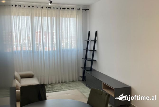 Shtepi me qera Apartament ne Tirane, 1+1, Mobilimi E mobiluar, Pagesa 50,000  Leke.
