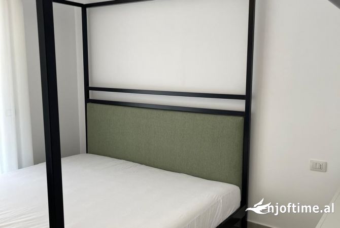 Shtepi me qera Apartament ne Tirane, 1+1, Mobilimi E mobiluar, Pagesa 50,000  Leke.