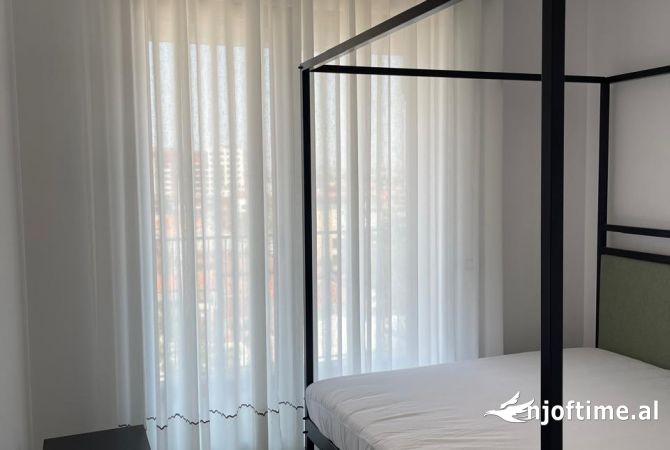 Shtepi me qera Apartament ne Tirane, 1+1, Mobilimi E mobiluar, Pagesa 50,000  Leke.