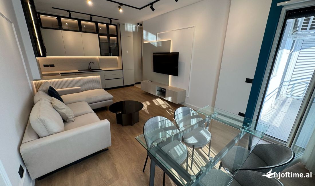 Shtepi me qera Apartament ne Tirane, 1+1, Mobilimi E mobiluar, Pagesa 800  Euro.