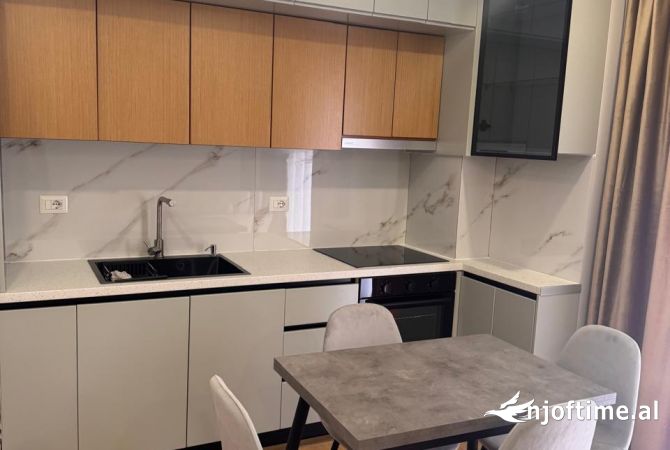 Shtepi me qera Apartament ne Tirane, 1+1, Mobilimi E mobiluar, Pagesa 500  Euro.
