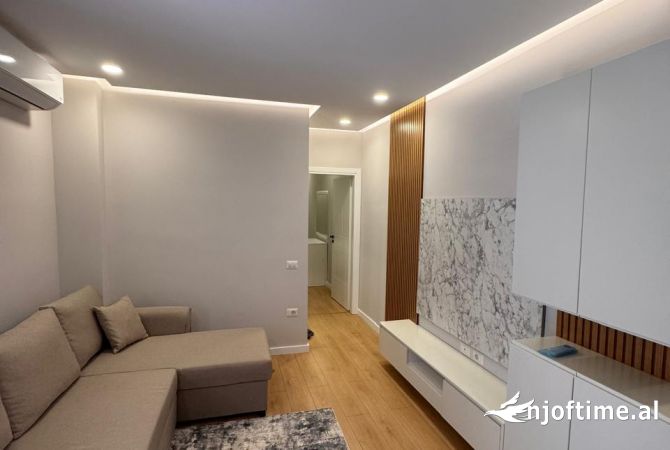 Shtepi me qera Apartament ne Tirane, 1+1, Mobilimi E mobiluar, Pagesa 500  Euro.