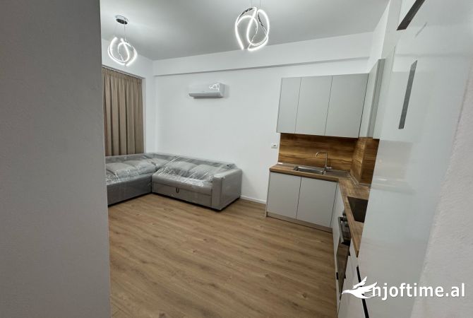 Shtepi me qera Apartament ne Tirane, 1+1, Mobilimi E mobiluar, Pagesa 400  Euro.