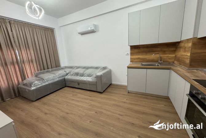 Shtepi me qera Apartament ne Tirane, 1+1, Mobilimi E mobiluar, Pagesa 400  Euro.