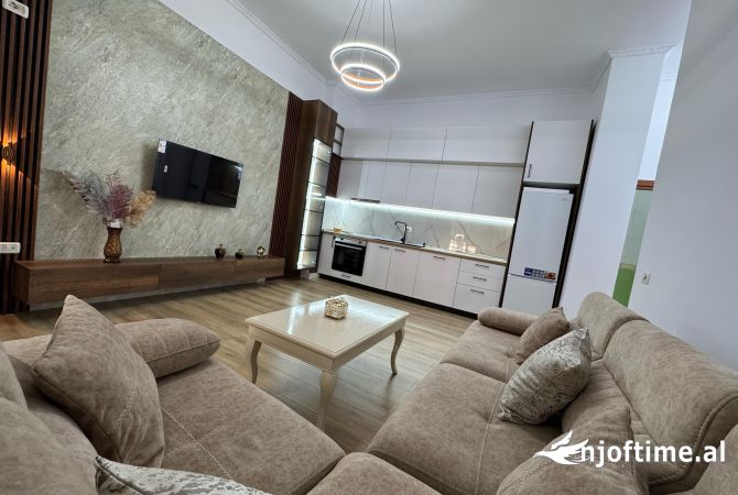 Shtepi ne shitje 2+1 ne Tirane - 145,000 Euro