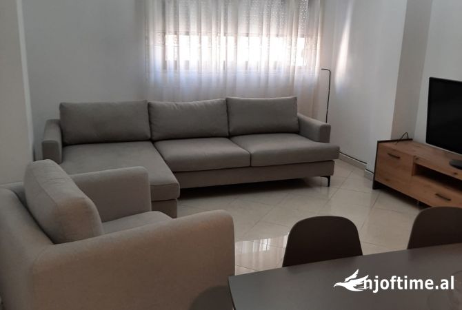 Shtepi me qera 1+1 ne Tirane - 500 Euro