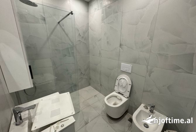 Shtepi ne shitje 1+1 ne Tirane - 100,000 Euro