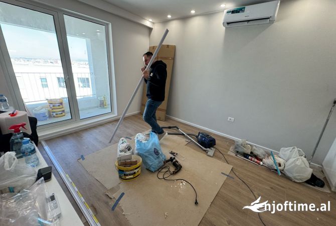 Shtepi ne shitje Apartament ne Tirane, 1+1, Mobilimi E mobiluar, Pagesa 100,000  Euro.