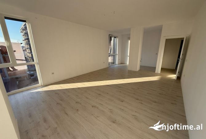 Shtepi me qera Apartament ne Tirane, 2+1, Mobilimi Bosh, pa mobiluar, Pagesa 700  Euro.