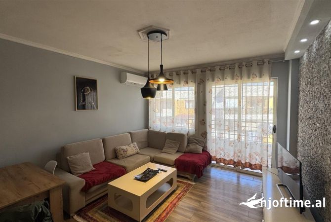 Shtepi me qera 1+1 ne Tirane - 38,000 Leke