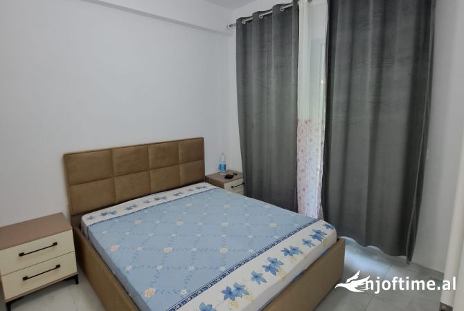 Shtepi me qera Apartament ne Tirane, 1+1, Mobilimi E mobiluar, Pagesa 35,000  Leke.