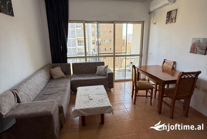 Shtepi me qera Apartament ne Tirane, 1+1, Mobilimi E mobiluar, Pagesa 39,000  Leke.