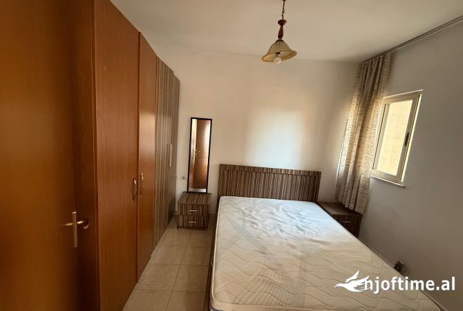 Shtepi me qera Apartament ne Tirane, 1+1, Mobilimi E mobiluar, Pagesa 39,000  Leke.