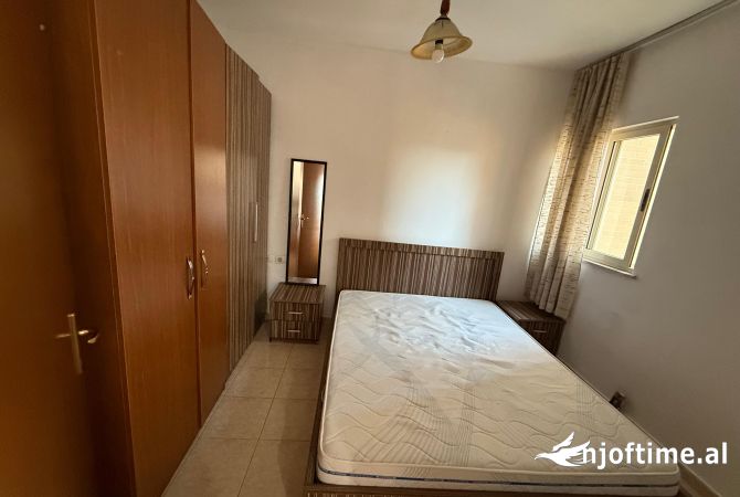 Shtepi me qera Apartament ne Tirane, 1+1, Mobilimi E mobiluar, Pagesa 39,000  Leke.