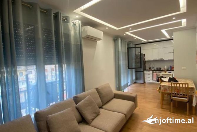 Shtepi me qera Apartament ne Tirane, 1+1, Mobilimi E mobiluar, Pagesa 60,000  Leke.