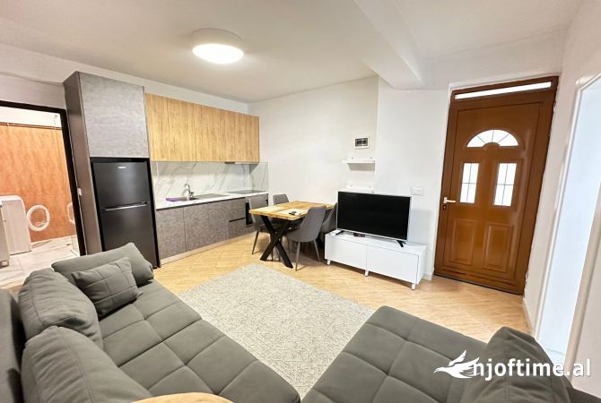 Shtepi me qera 1+1 ne Tirane - 38,000 Leke