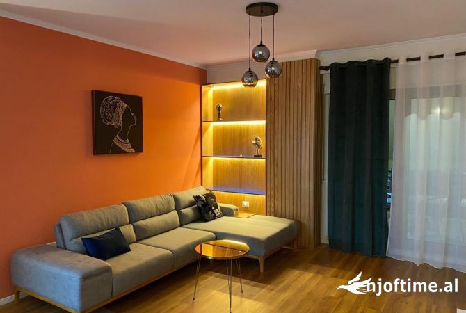 Shtepi me qera Apartament ne Tirane, 1+1, Mobilimi E mobiluar, Pagesa 750  Euro.