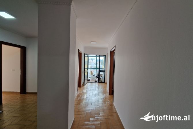 Qera Ambient per Zyre📍Sheshi Willson 