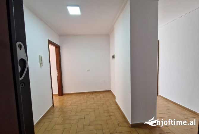 Qera Ambient per Zyre📍Sheshi Willson 