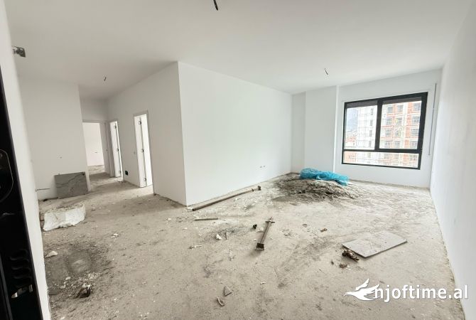 Shtepi ne shitje Apartament ne Tirane, 3+1, Mobilimi Bosh, pa mobiluar, Pagesa 171,080  Euro.