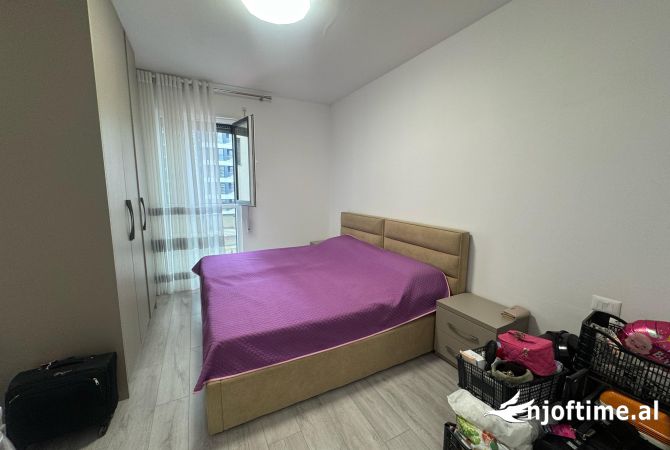Shtepi me qera Apartament ne Tirane, 2+1, Mobilimi E mobiluar, Pagesa 730  Euro.