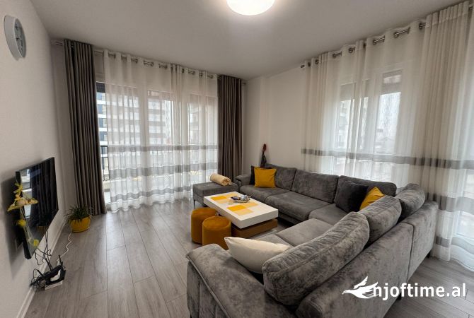 Shtepi me qera Apartament ne Tirane, 2+1, Mobilimi E mobiluar, Pagesa 730  Euro.