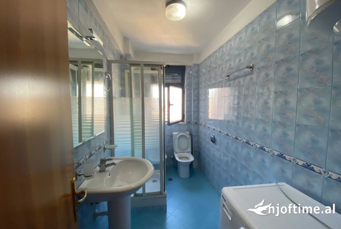 Shtepi me qera Apartament ne Tirane, 1+1, Mobilimi E mobiluar, Pagesa 500  Euro.