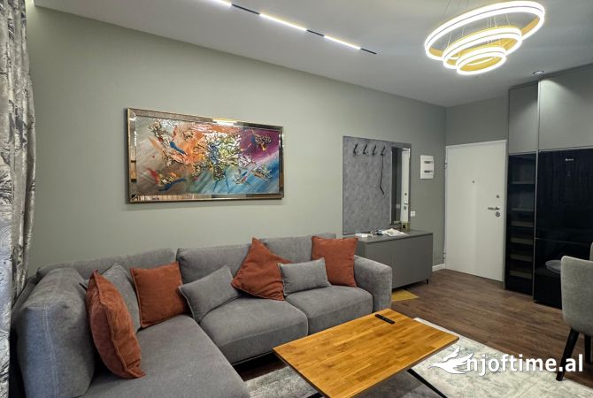 Shtepi me qera Apartament ne Tirane, 2+1, Mobilimi E mobiluar, Pagesa 550  Euro.