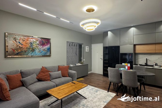 Shtepi me qera Apartament ne Tirane, 2+1, Mobilimi E mobiluar, Pagesa 550  Euro.