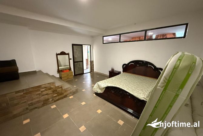 Shtepi me qera 1+1 ne Tirane - 30,000 Leke