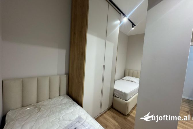 Shtepi me qera Apartament ne Tirane, 2+1, Mobilimi E mobiluar, Pagesa 800  Euro.