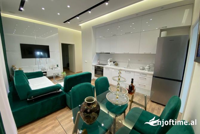 Shtepi me qera Apartament ne Tirane, 2+1, Mobilimi E mobiluar, Pagesa 500  Euro.