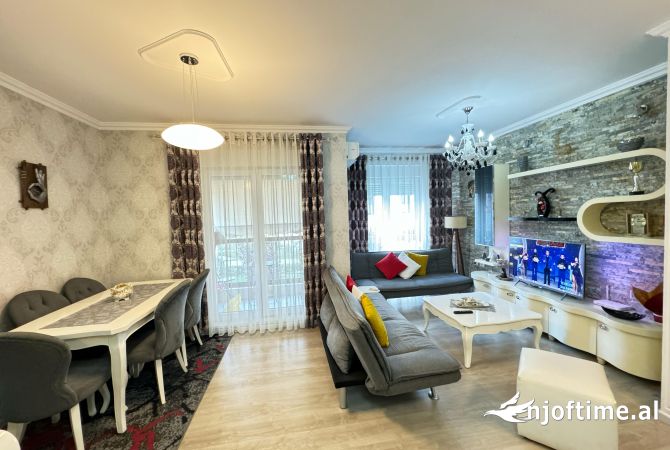 Shtepi ne shitje 2+1 ne Tirane - 210,000 Euro